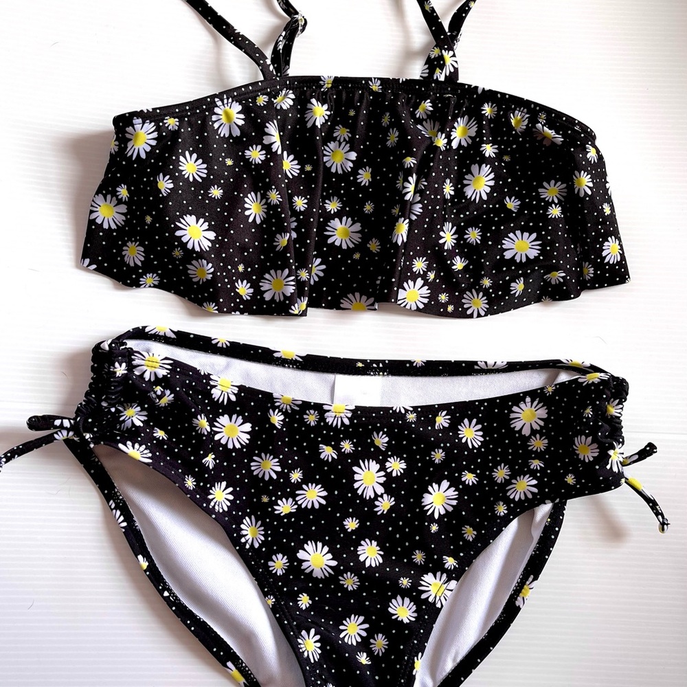 Floral Bikini Set with Daisies